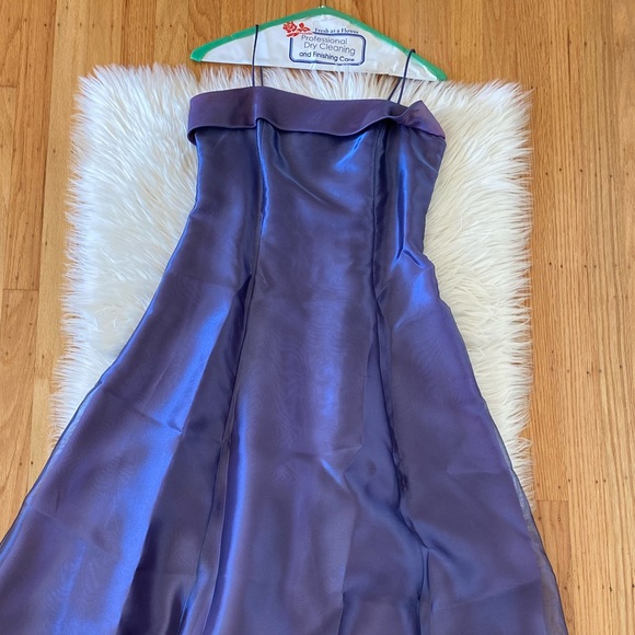 Night Way purple taffeta full length gown - Picture 2 of 13